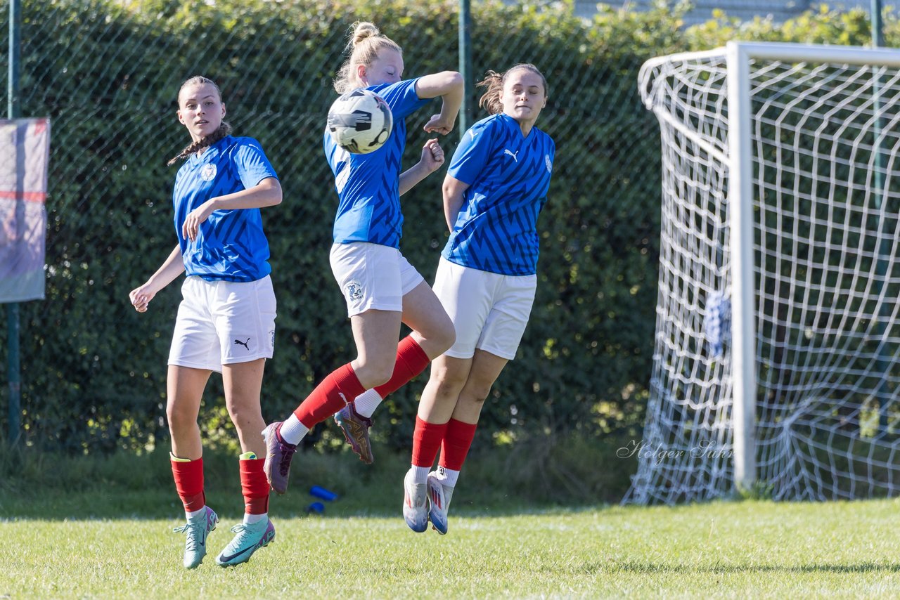 Bild 227 - F Holstein Kiel 2 - SSG Rot-Schwarz Kiel 2 : Ergebnis: 5:0